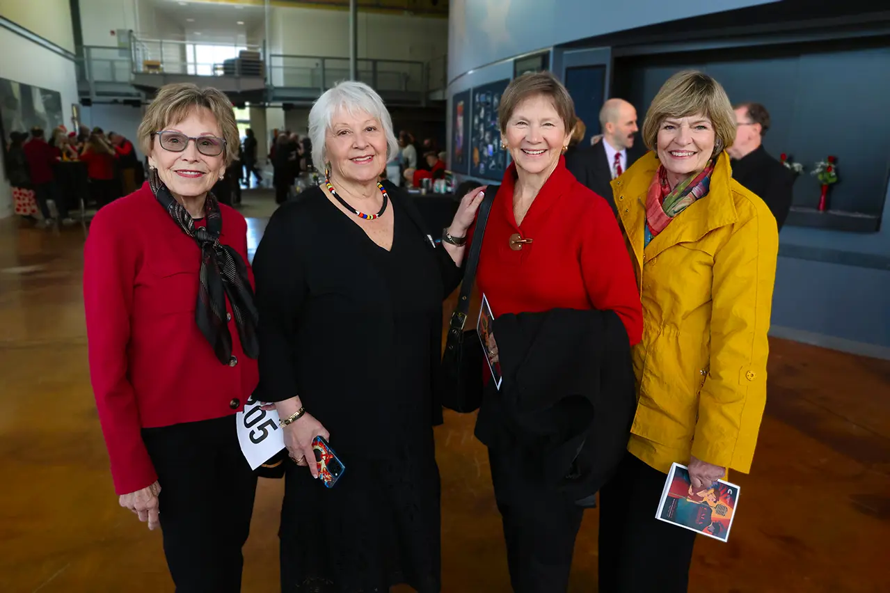 Gala_Candid_1279x852